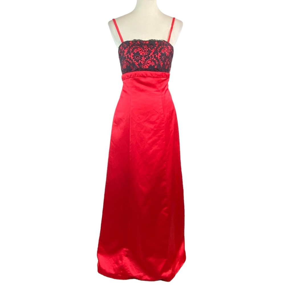 Woman’s Impression Bridal red dress gown with black lace accent size 10